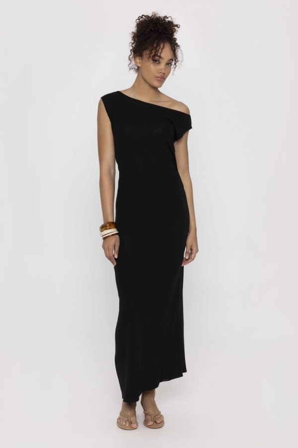 Mind Matter KYNTHIA DRESS Αμάνικο Πλεκτό Μακρύ Φόρεμα με Ντεκολτέ Χαλαρών Ώμων και Σούρα στο Πλάι KYNTHIA MML25-01-09-014-BLACK/Mαύρο