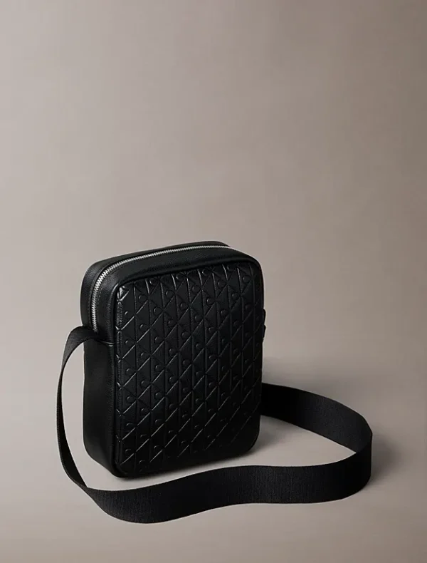 Calvin Klein Τσάντα Reporter Με Ανάγλυφο Μονόγραμμα-LV04D3204G-Black-Μαύρο