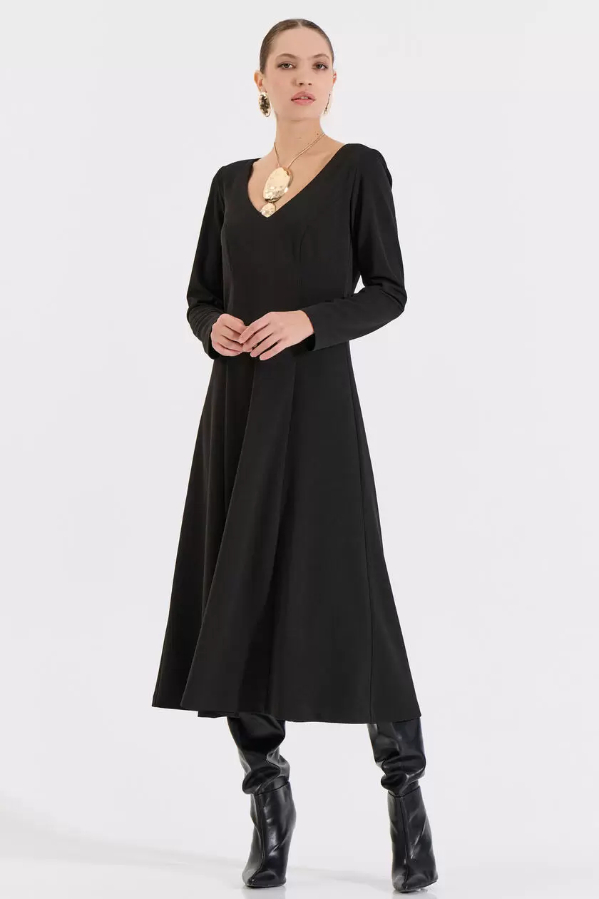 Bill Cost Μακρύ Κλος Φόρεμα με V Ντεκολτέ και Ζώνη-10-031048-0-Black/Μαύρο Bill Cost Μακρύ Κλος Φόρεμα με V Ντεκολτέ και Ζώνη-10-031048-0-Black/Μαύρο