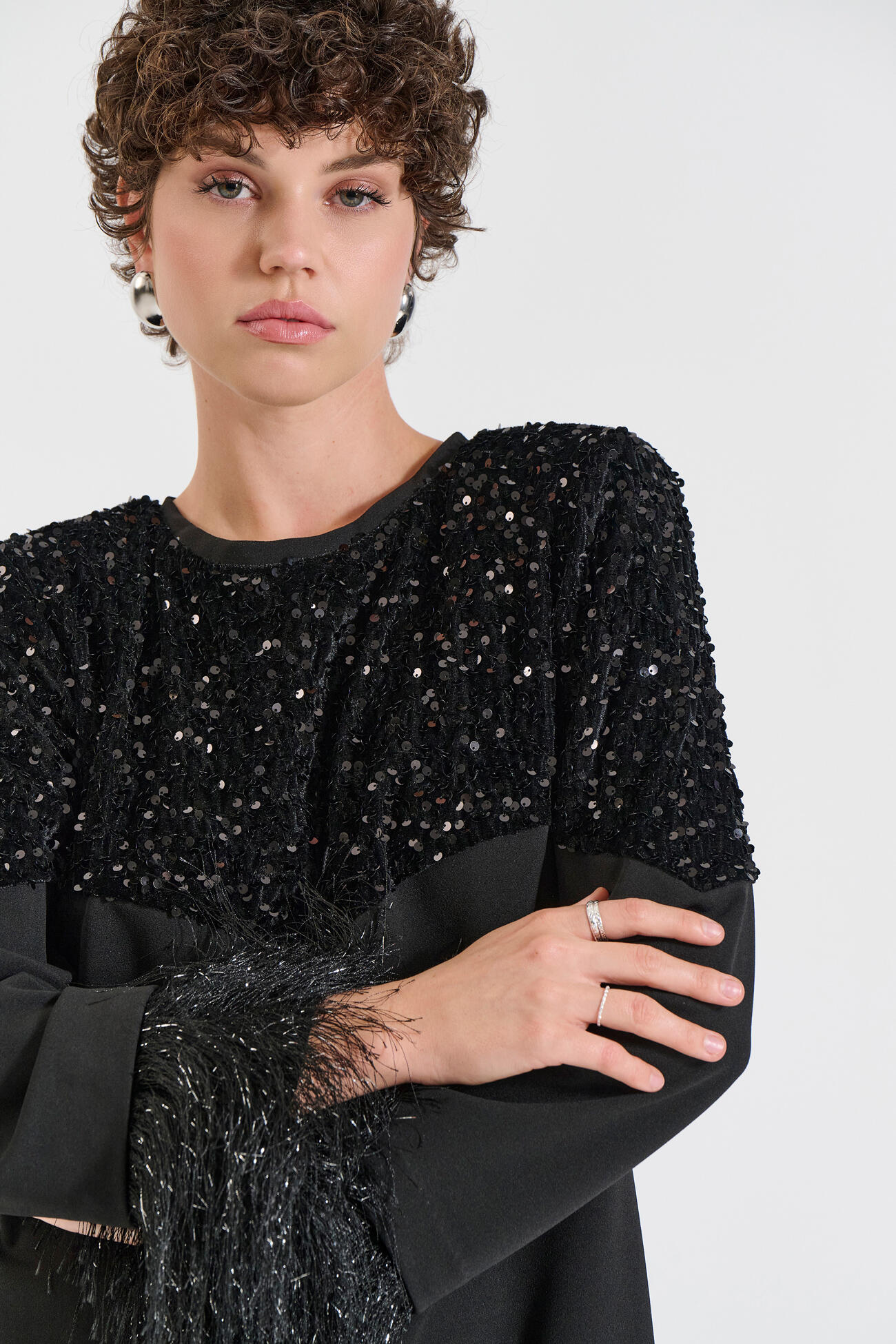 Bill Cost Φόρεμα με Παγιέτες & Κρόσια στα Μανίκια-10-031074-0-Black/Μαύρο Bill Cost Φόρεμα με Παγιέτες & Κρόσια στα Μανίκια-10-031074-0-Black/Μαύρο