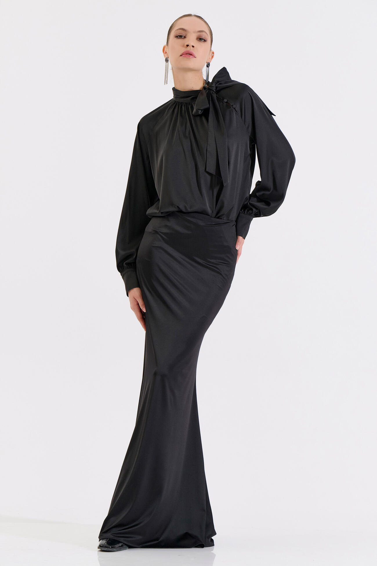 Bill Cost Σατέν Μπλούζα με Δέσιμο Φιόγκο στη Λαιμόκοψη-10-050487-0-Black/Μαύρο Bill Cost Σατέν Μπλούζα με Δέσιμο Φιόγκο στη Λαιμόκοψη-10-050487-0-Black/Μαύρο