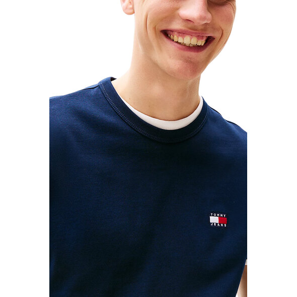 Tommy Jeans  TJM BADGE ΜΠΛΟΥΖΑ ΑΝΔΡIKH DM0DM20322-Dark Night Blue/Σκούρο Μπλέ