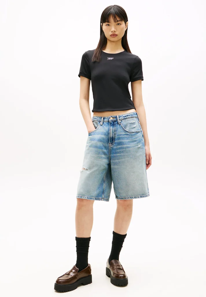 Tommy Jeans TJW SLIM SH SILVER SCRIPT TEE Crop tops DW0DW22284-Black/Μαύρο