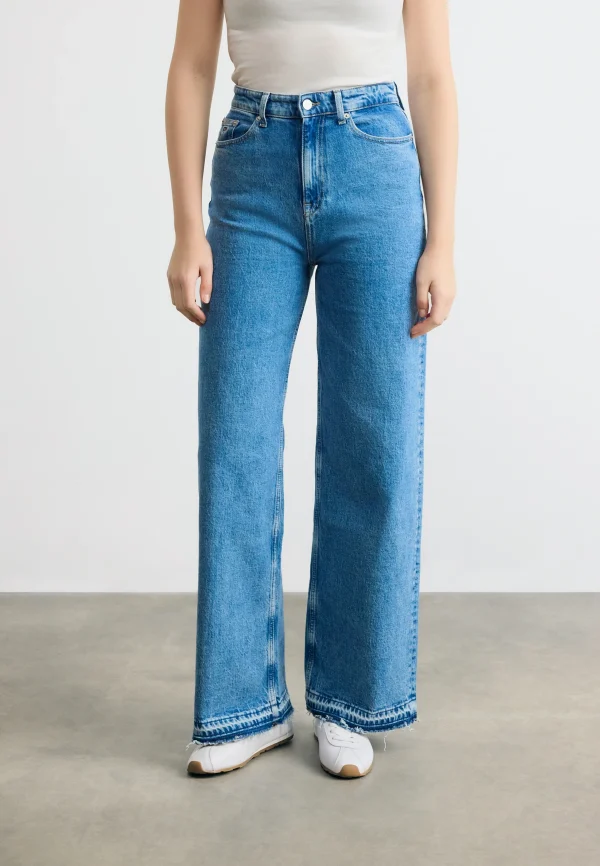 Tommy Jeans CLAIRE Wide leg DW0DW22641-Denim Medium/Μπλέ