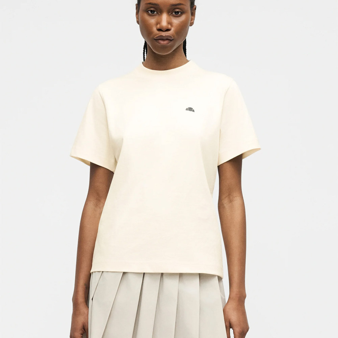 Ellesse Γυναικεία κοντομάνικη μπλούζα Gelateria Tee SGD24410-904-CREAM/Σπασμένο Λευκό Ellesse Γυναικεία κοντομάνικη μπλούζα Gelateria Tee SGD24410-904-CREAM/Σπασμένο Λευκό